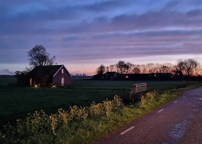 Vakantiehuis Farmers Lodge, A With A Skyline View In Rural Amsterdam