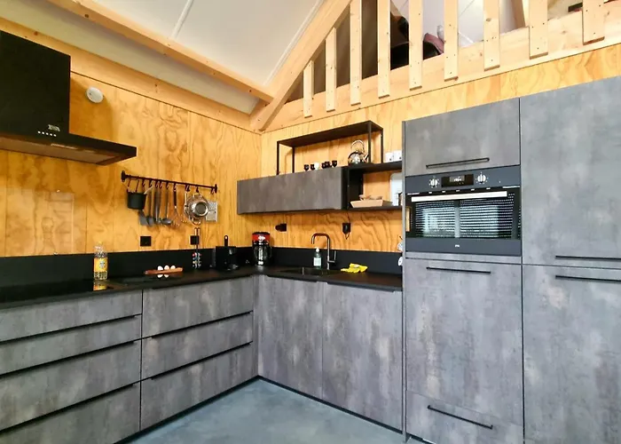 Farmers Lodge, A With A Skyline View In Rural Amszterdam